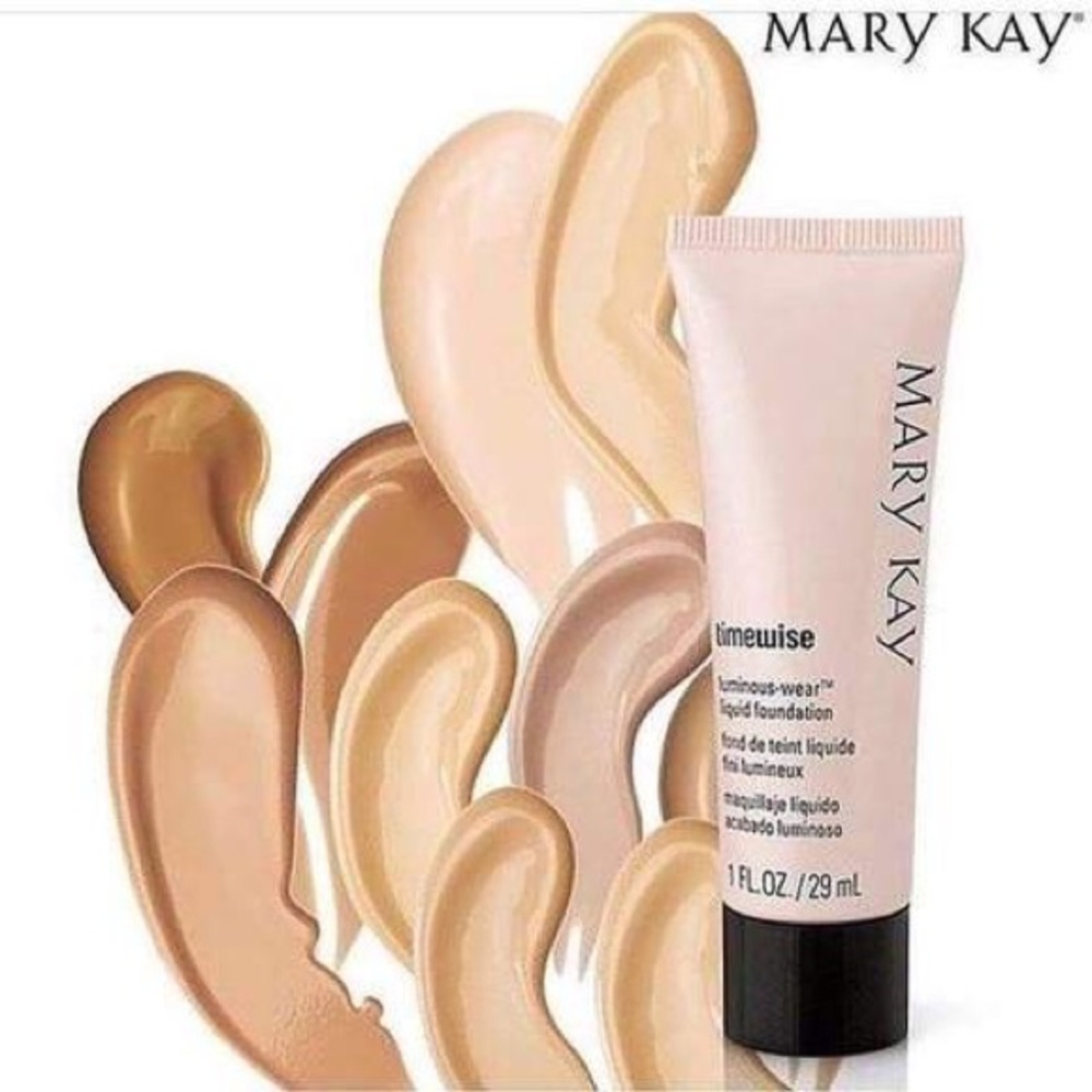 IVORY 4 LUMINOUS WEAR Liquid Foundation